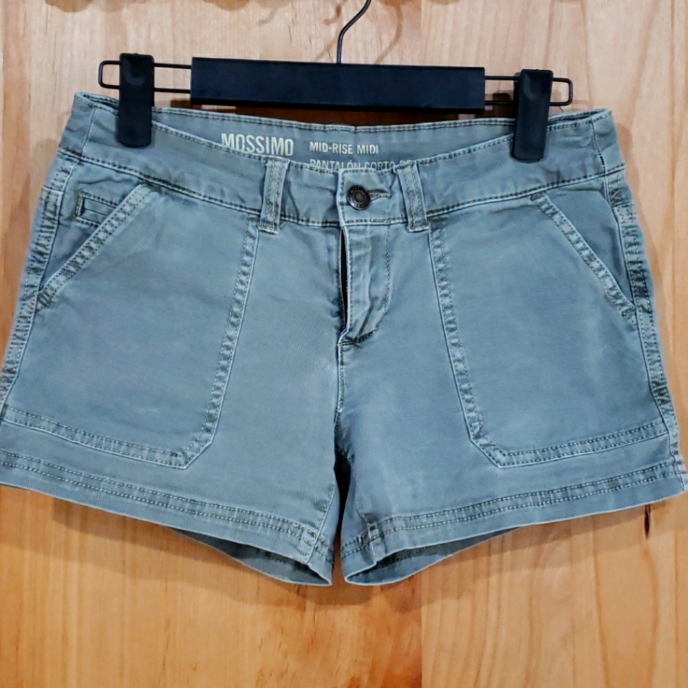 EUC! MOSSIMO mid-rise olive green shorts